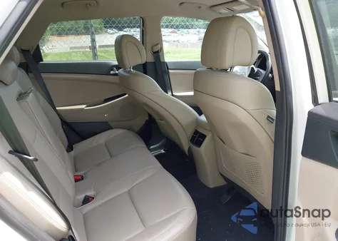 2018 Hyundai Tucson Sel Plus z USA, uszkodzony, nr VIN KM8J33A41JU636835